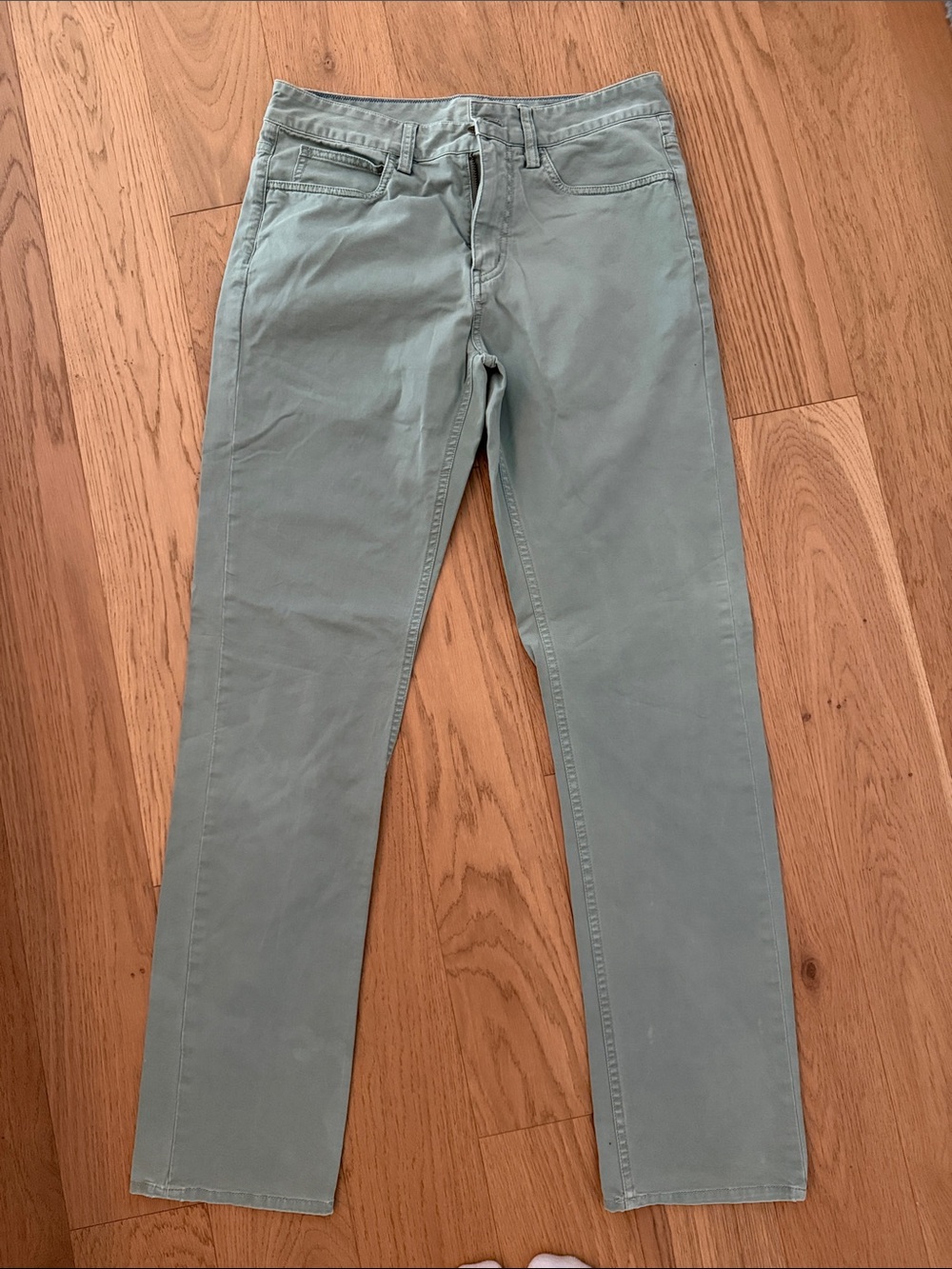 Vineyard Vines Men's Chinos in Sage Green